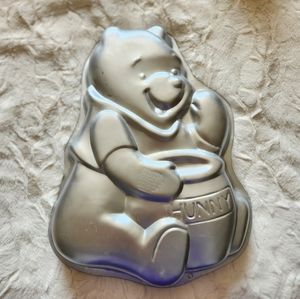 Wilton 1995 Winnie the Pooh Cake Pan